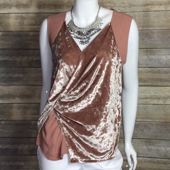 New York & Company Tops - Mauve velvet sleeveless top NWT sz L